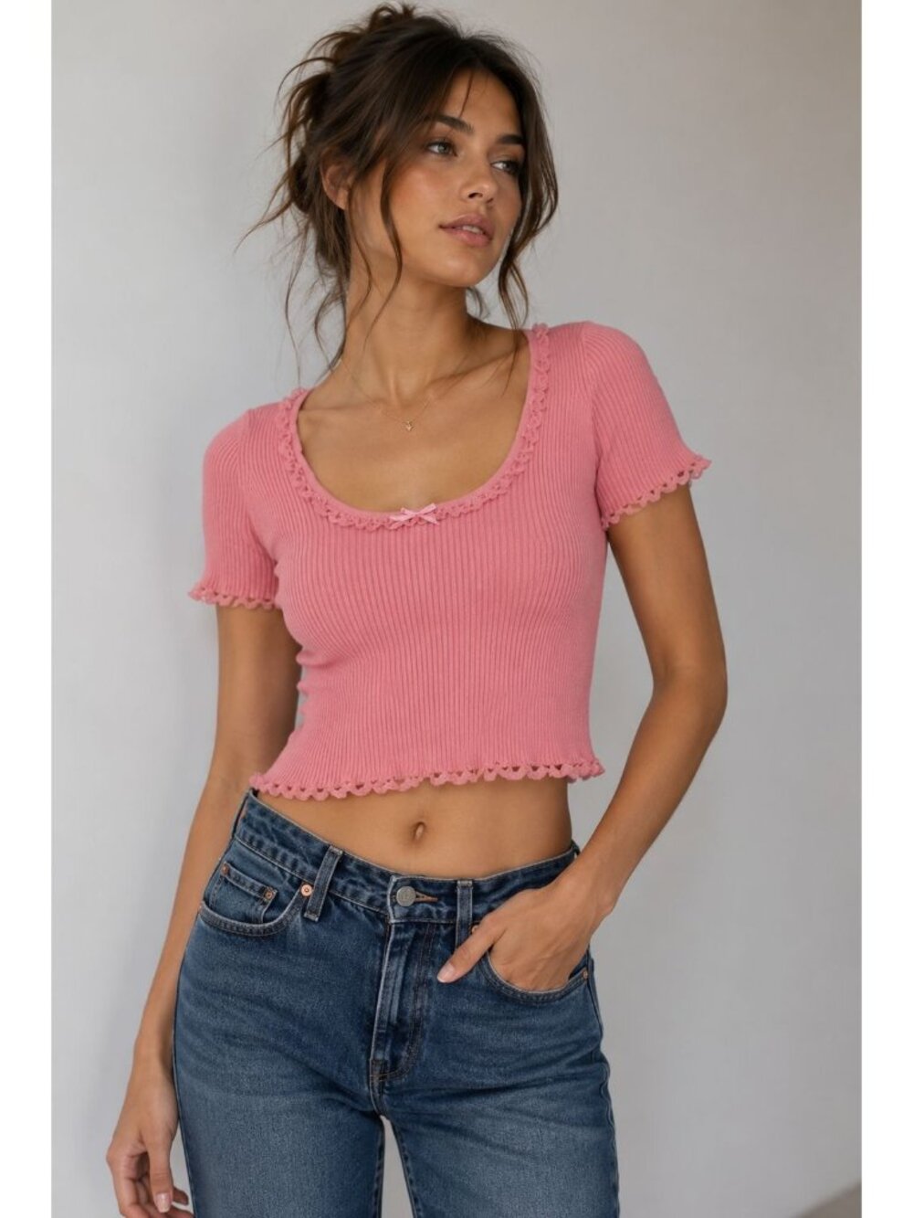 For love and Lemons Calla Cropped Babydoll Tee Size Medium